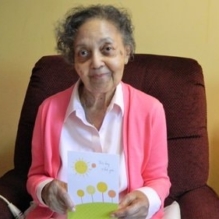 Resident Spotlight: Mary Graves brings joy with flowers and cakes