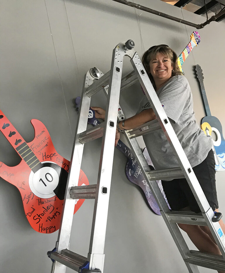 guitars with gratitude resumes