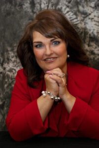 professional photograph of Dr. Suzanne Sheaffer